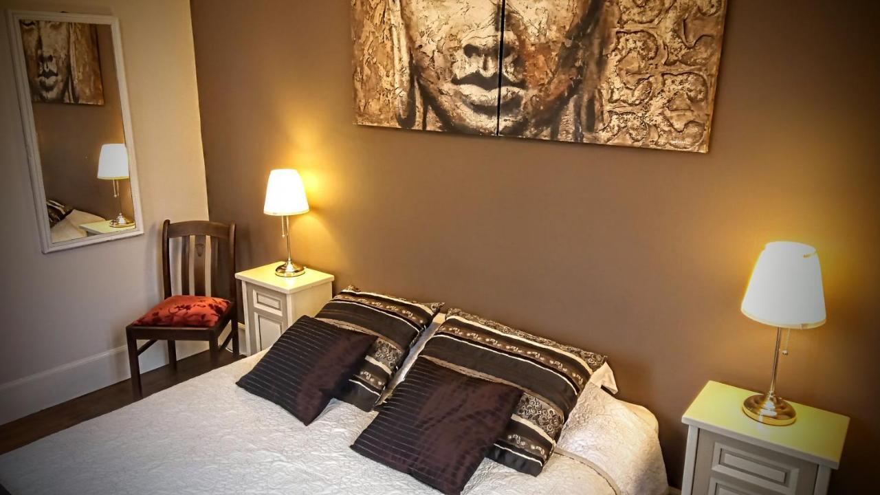 Bed and Breakfast Le Bonnet De Nuit Chalmoux Esterno foto