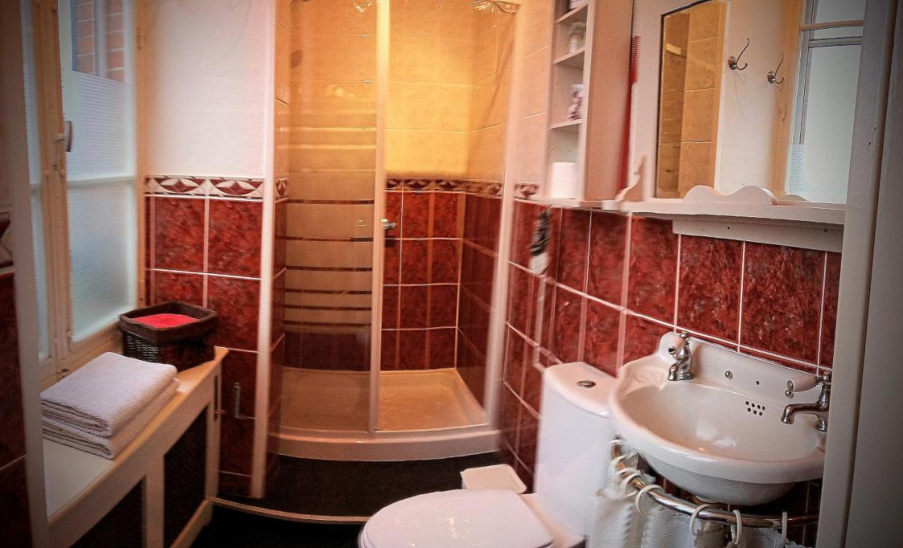 Bed and Breakfast Le Bonnet De Nuit Chalmoux Esterno foto