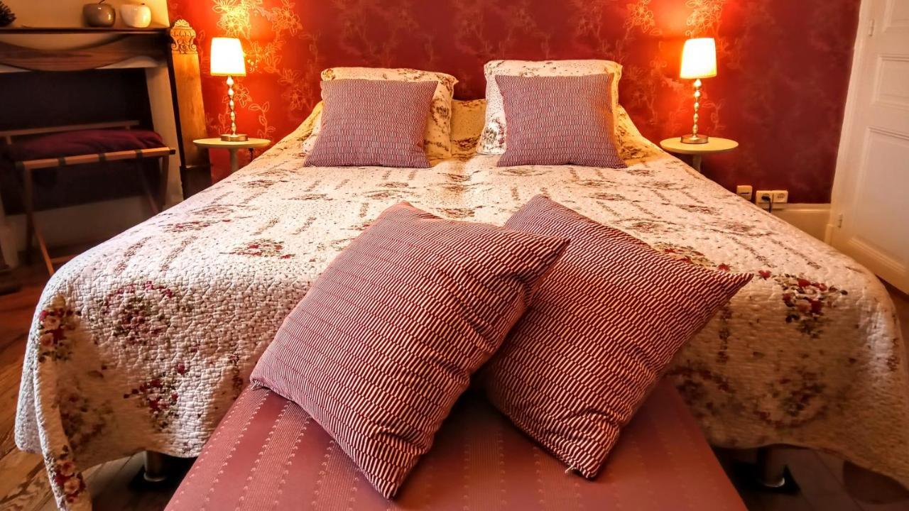 Bed and Breakfast Le Bonnet De Nuit Chalmoux Esterno foto