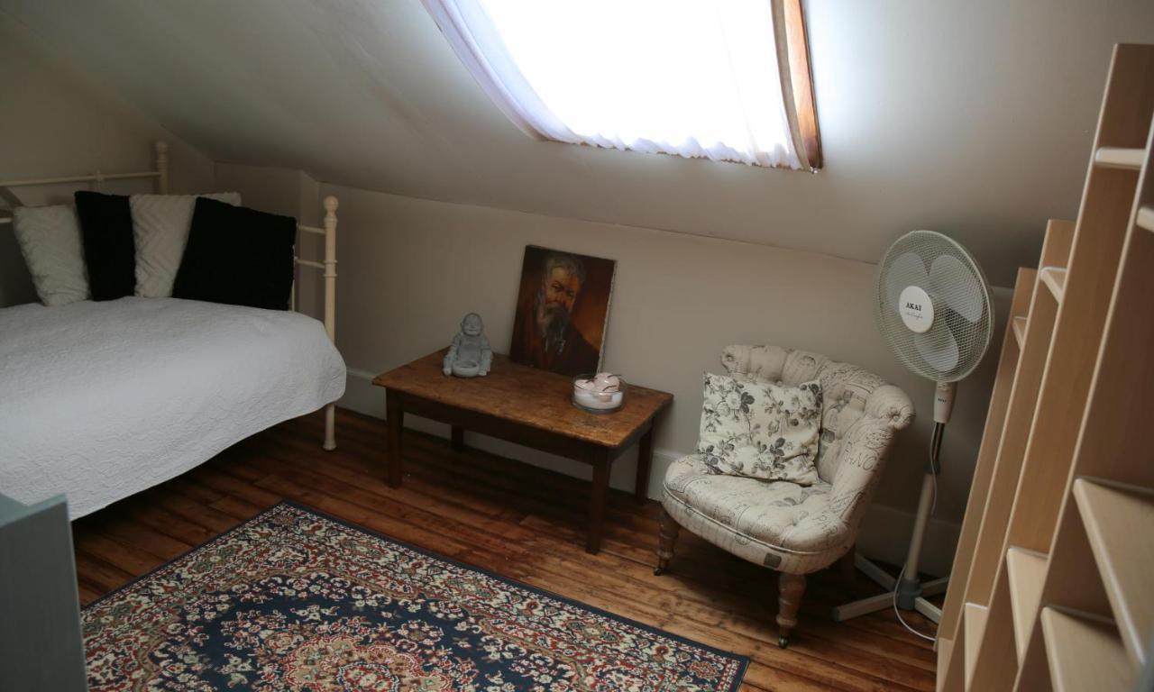 Bed and Breakfast Le Bonnet De Nuit Chalmoux Esterno foto